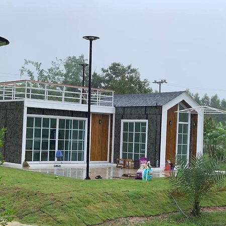 Baan Suan Madam บ้านสวนมาดามวังน้ำเขียว Extérieur photo